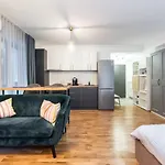 Charming Studio Close To Unirii Square